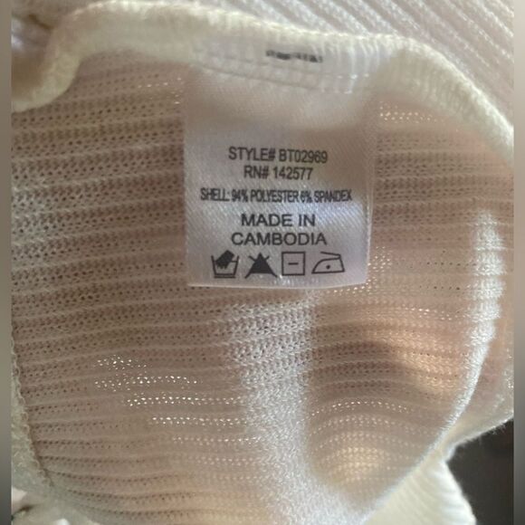 Blashe white crop top with straps. new - Picture 6 of 10